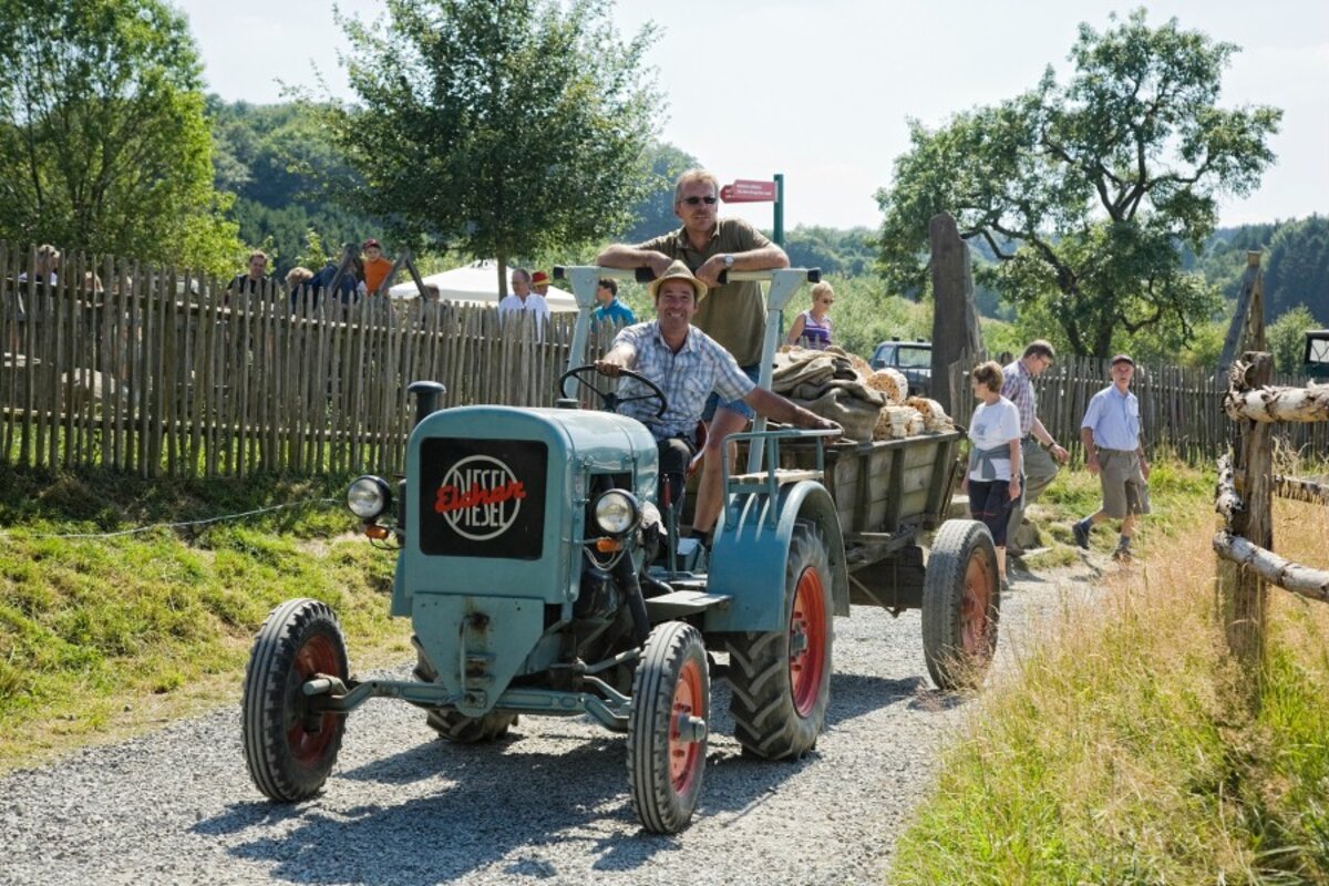 Volldampf voraus! Foto: LVR Freilichtmuseum Lindlar Volldampf voraus! Foto: LVR Freilichtmuseum Lindlar