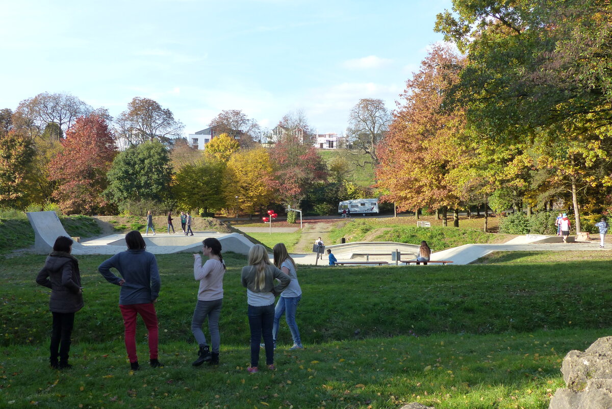 Skaterbahn im Herbst 
